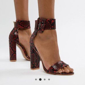 PrettyLittleThing Block Heel Sandals in Snake